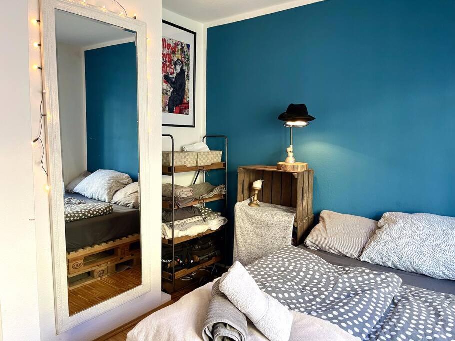 - Chilliges Zimmer In Dusseldorf Mit Balkon & Kuche; Big Tv And Bed - Ngoại thất bức ảnh